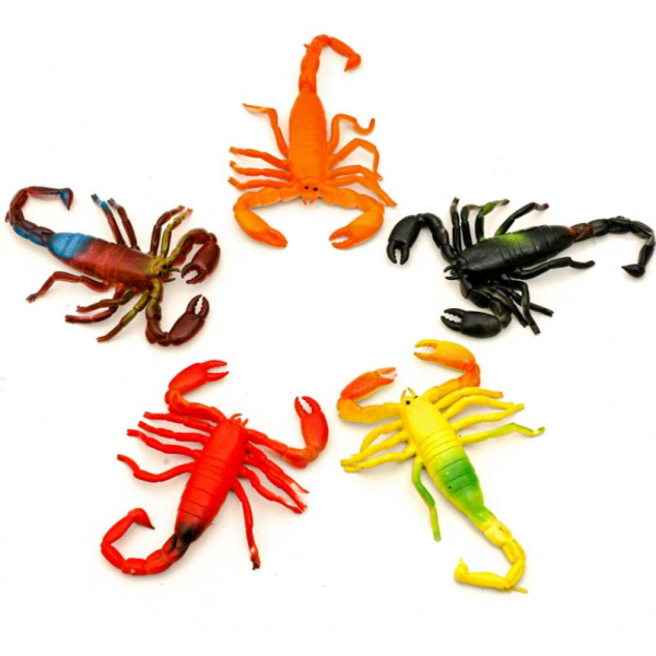 Ігрова фігурка Скорпіон 25-127-1 15 см мікс