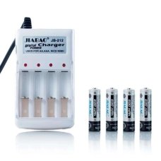 Зарядний пристрій 4хААА/АА Jiabao Digital Charger JB-212 2500mA з акумуляторами АА білий
