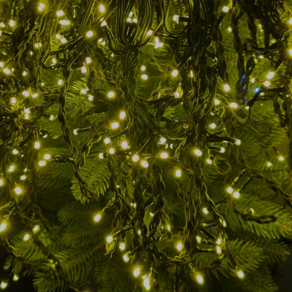 Світлодіодна гірлянда-бахрома вулична чорний дріт 600 LED ліхтарики 36 м жовтий