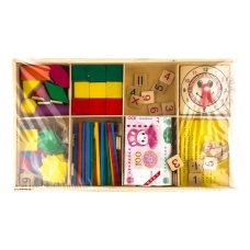 Набір навчальний 3910 Для першокласника математичний дерев'яний бокс